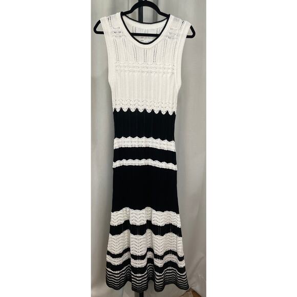 Luxely Mesa Sweater Dress Ivory Black Sz Medium NWT Contemporary Crochet Pattern - Picture 2 of 12